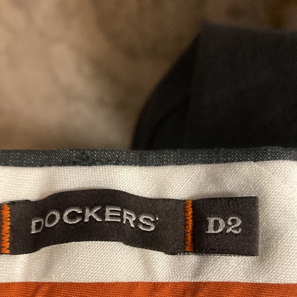 Dockers D2 gray with white dress pants - Picture 3 of 4